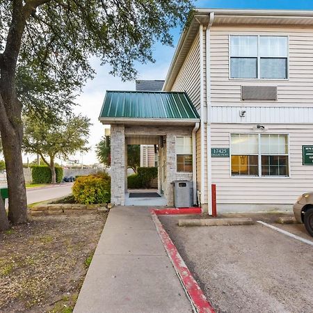 Hometowne Studios By Red Roof Dallas - North Addison - Tollway Exteriér fotografie