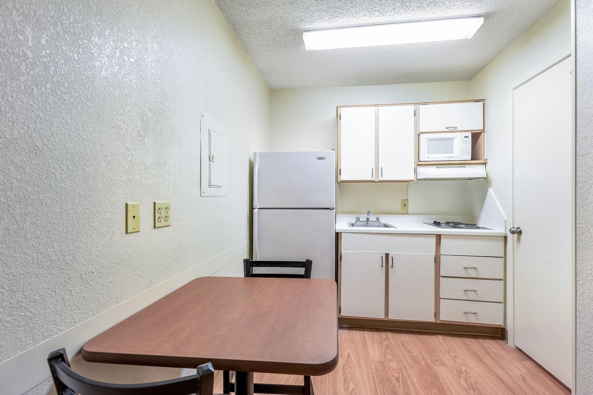 Hometowne Studios By Red Roof Dallas - North Addison - Tollway Exteriér fotografie